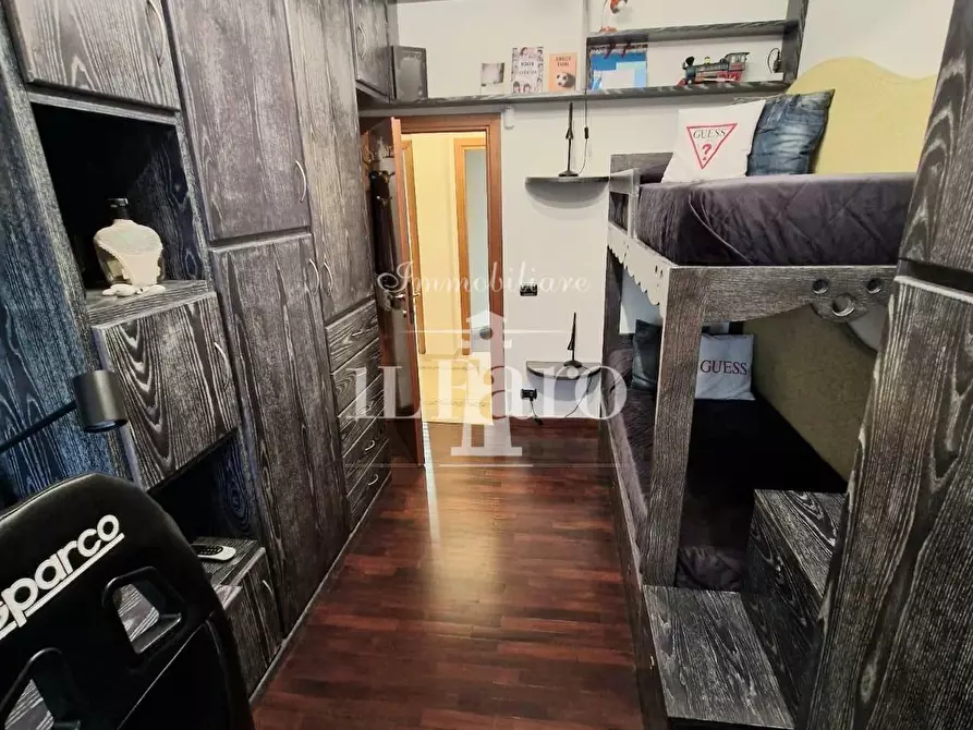 Immagine 18 di Appartamento in vendita  a Campi Bisenzio