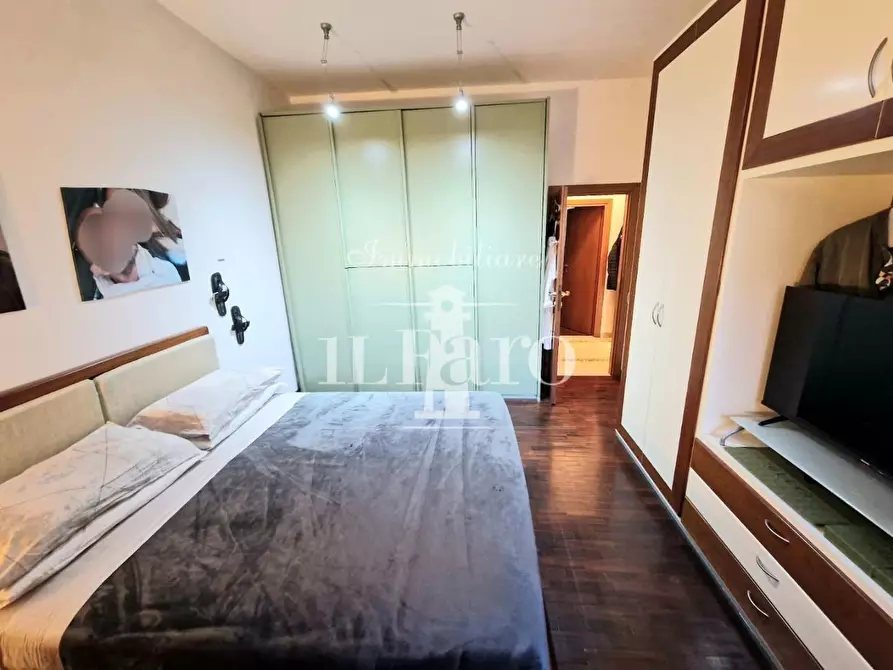 Immagine 26 di Appartamento in vendita  a Campi Bisenzio