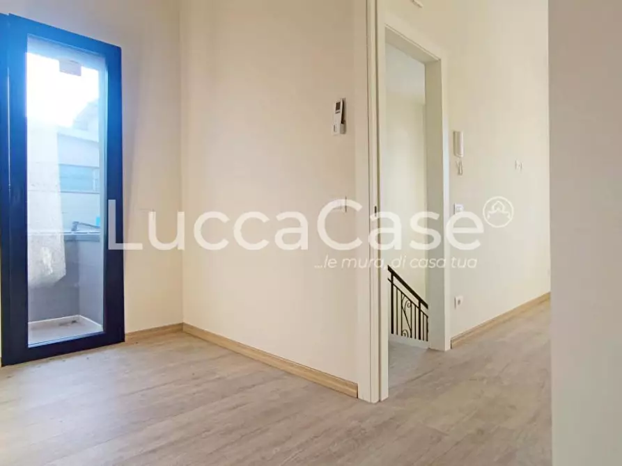 Immagine 7 di Ufficio in affitto  a Capannori