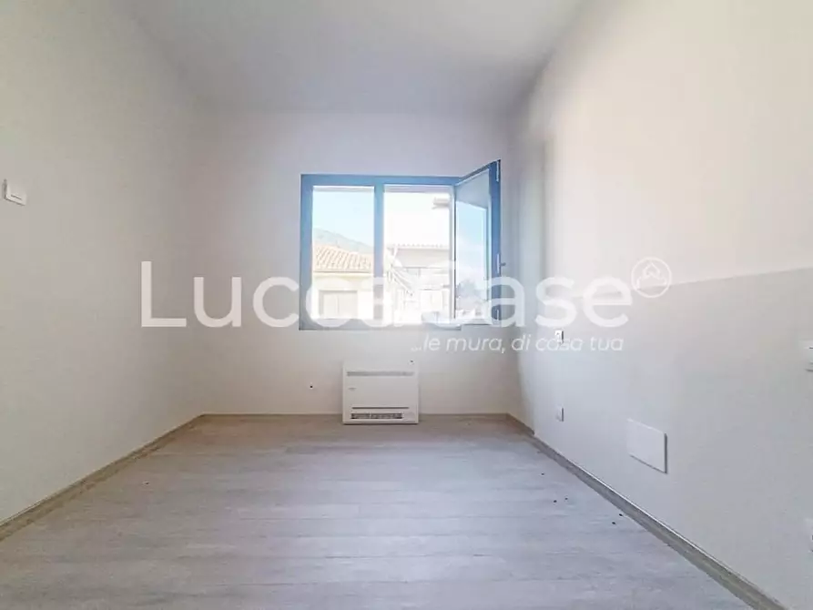 Immagine 5 di Ufficio in affitto  a Capannori