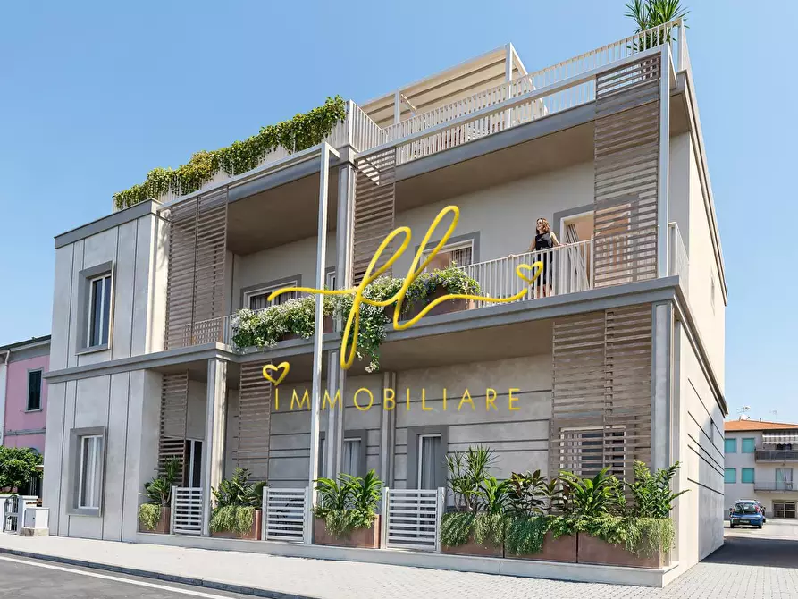 Immagine 1 di Appartamento in vendita  a Cecina