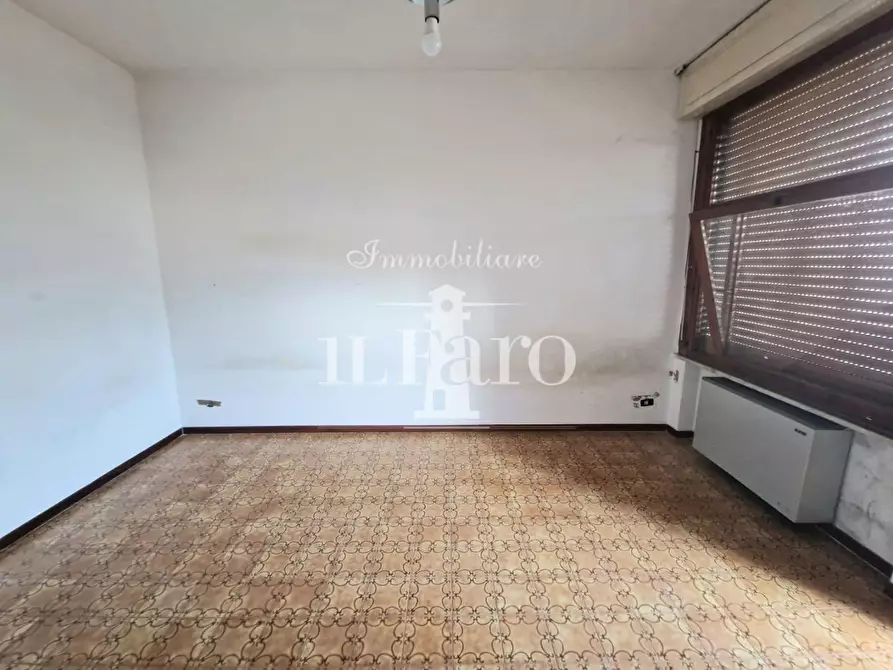 Immagine 10 di Appartamento in vendita  a Signa