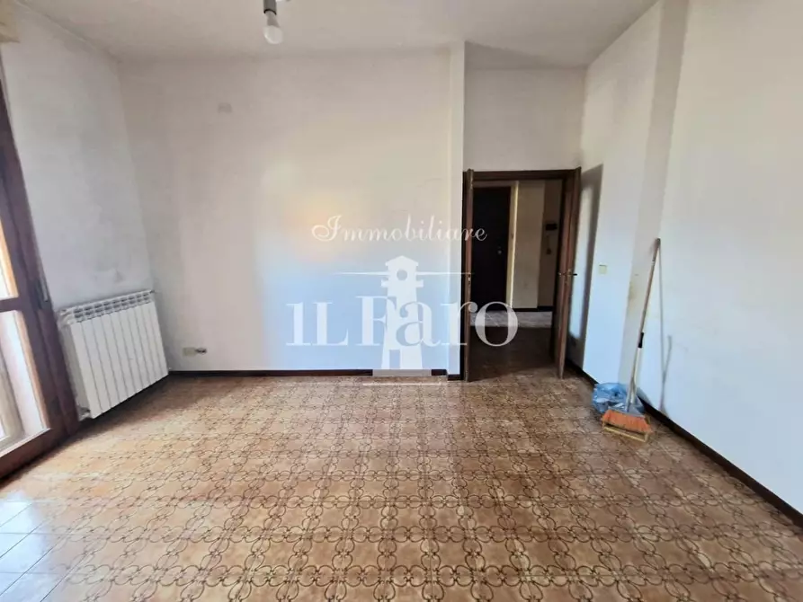 Immagine 8 di Appartamento in vendita  a Signa