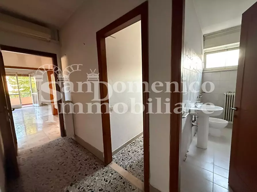 Immagine 15 di Villa in vendita  a Pisa