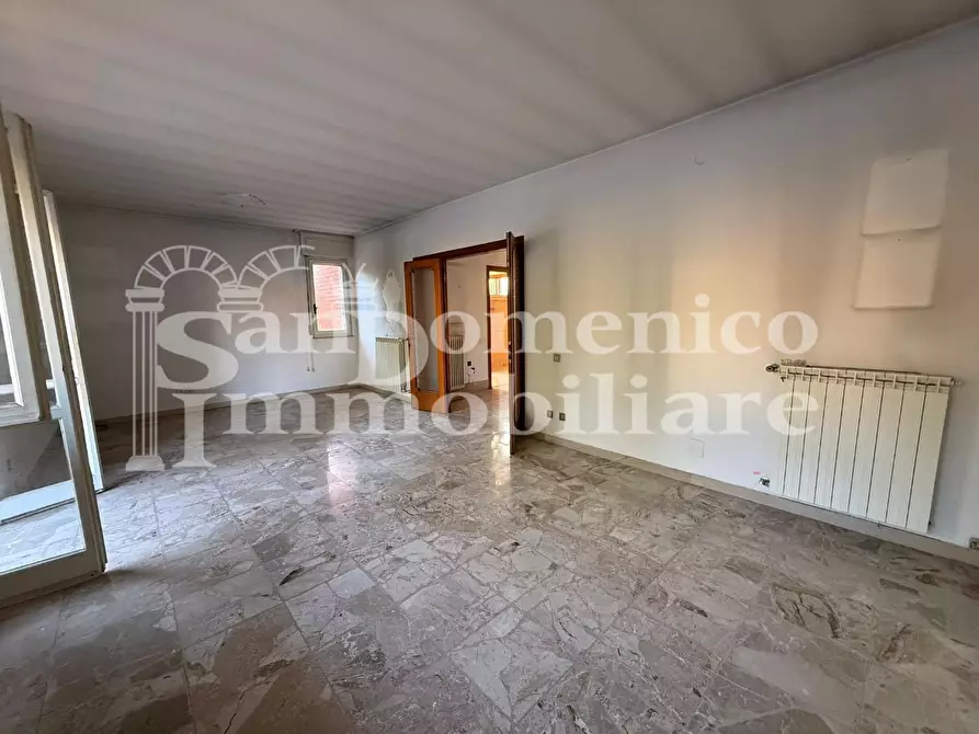 Immagine 11 di Villa in vendita  a Pisa