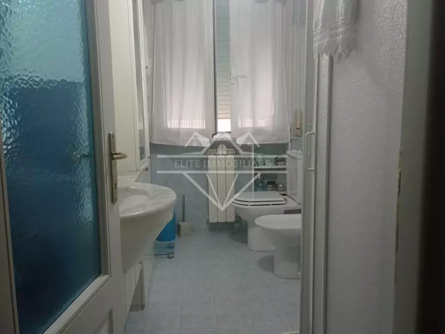 Immagine 9 di Appartamento in vendita  a Carrara