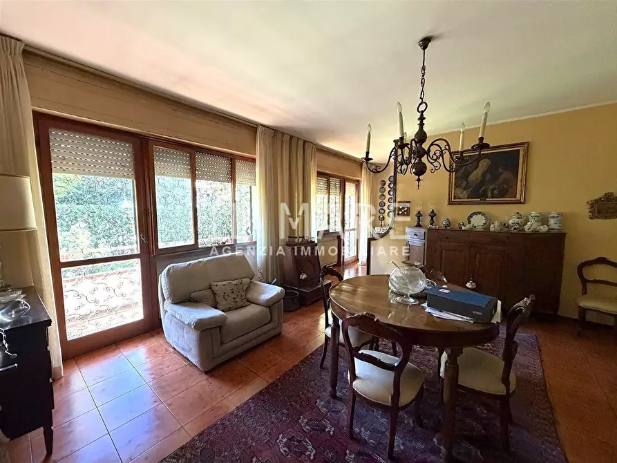 Immagine 2 di Appartamento in vendita  a Massa