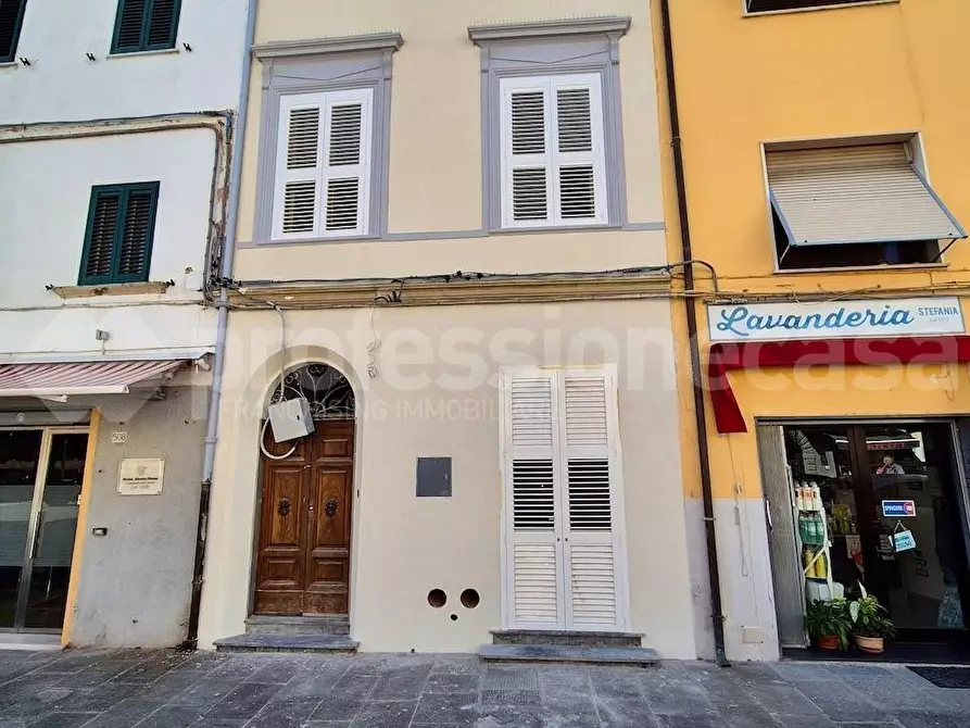 Immagine 8 di Appartamento in vendita  a Pisa