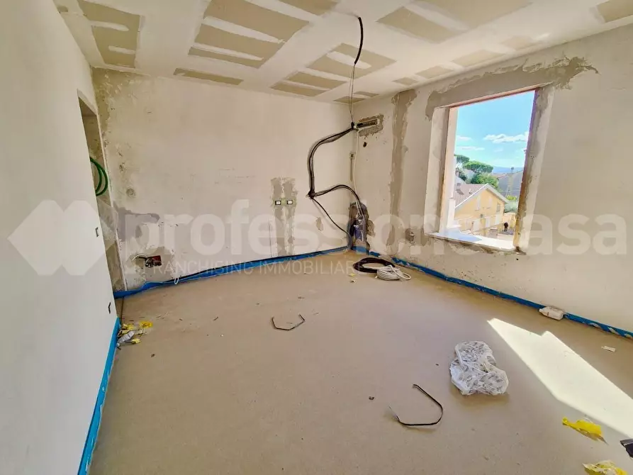 Immagine 12 di Appartamento in vendita  a Pisa