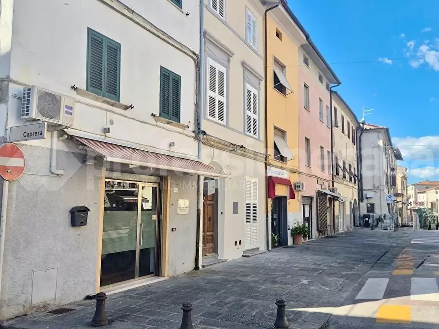 Immagine 11 di Appartamento in vendita  a Pisa