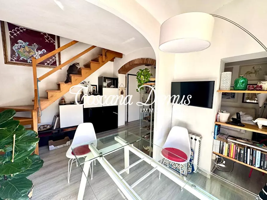 Immagine 10 di Appartamento in vendita  a Siena