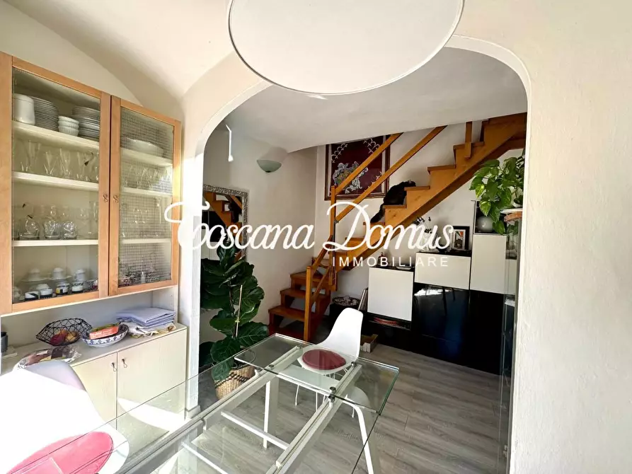 Immagine 5 di Appartamento in vendita  a Siena