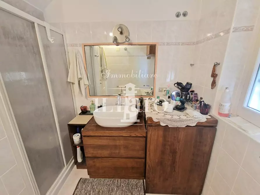 Immagine 53 di Terratetto in vendita  a Campi Bisenzio