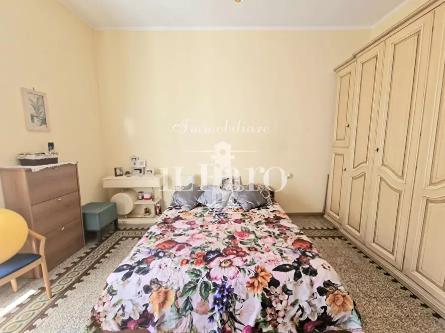 Immagine 23 di Terratetto in vendita  a Campi Bisenzio