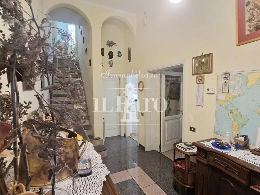 Immagine 9 di Terratetto in vendita  a Campi Bisenzio