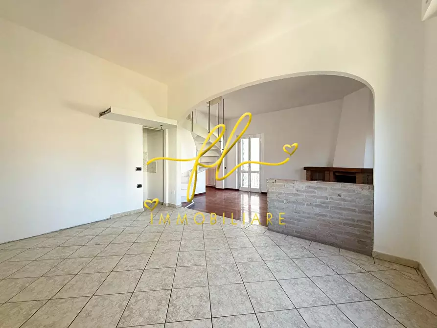 Immagine 9 di Appartamento in vendita  a Cecina