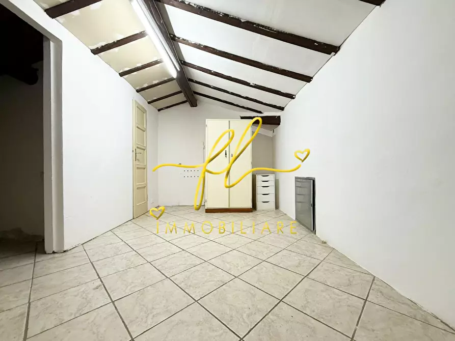 Immagine 25 di Appartamento in vendita  a Cecina