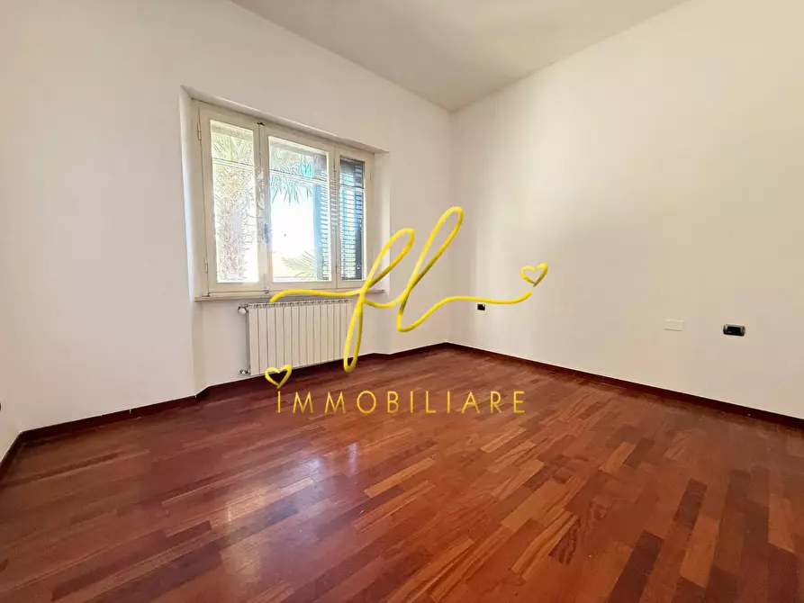 Immagine 12 di Appartamento in vendita  a Cecina