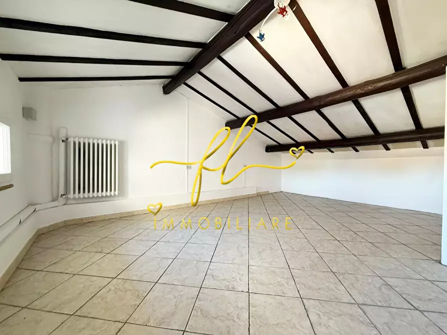 Immagine 27 di Appartamento in vendita  a Cecina