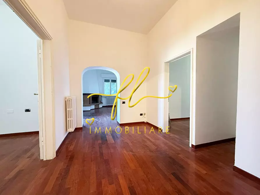 Immagine 11 di Appartamento in vendita  a Cecina