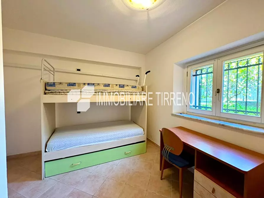 Immagine 10 di Appartamento in vendita  a Massa