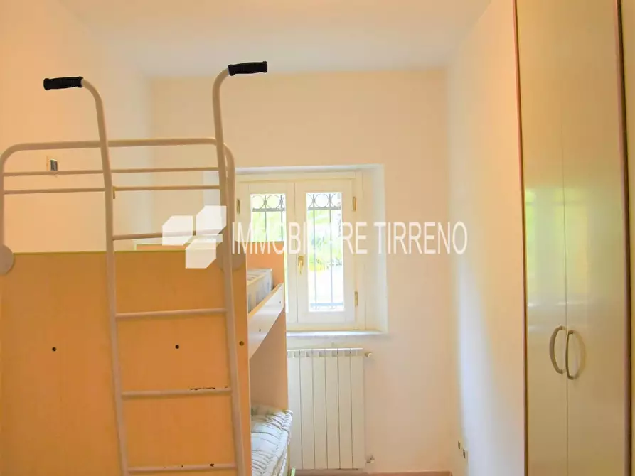 Immagine 16 di Appartamento in vendita  a Massa