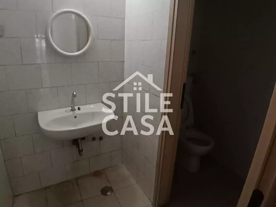 Immagine 16 di Locale commerciale in vendita  a Altopascio