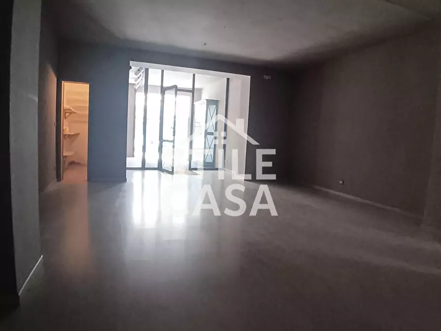 Immagine 10 di Locale commerciale in vendita  a Altopascio