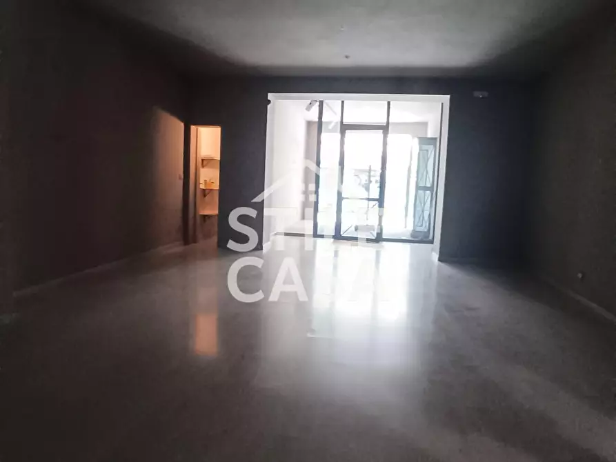 Immagine 9 di Locale commerciale in vendita  a Altopascio