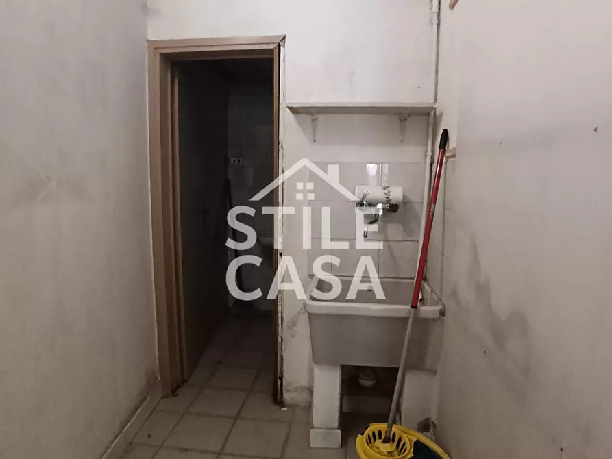 Immagine 15 di Locale commerciale in vendita  a Altopascio