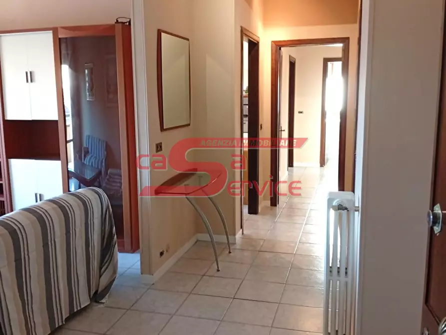 Immagine 4 di Appartamento in vendita  a Massa E Cozzile