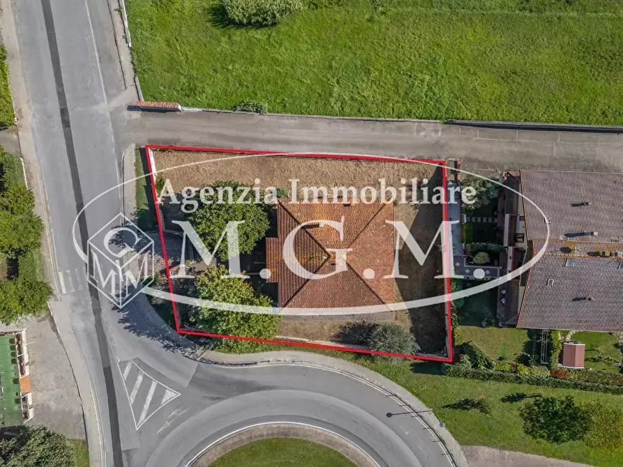 Immagine 2 di Casa indipendente in vendita  a Bientina