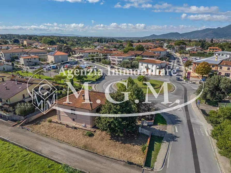 Immagine 4 di Casa indipendente in vendita  a Bientina