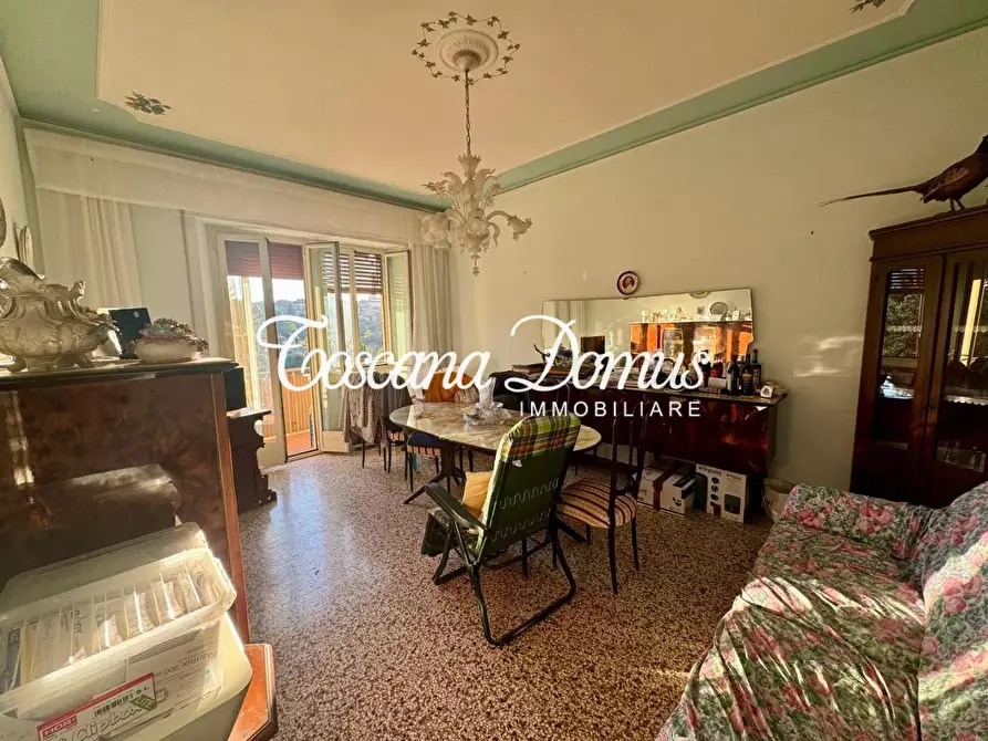 Immagine 1 di Appartamento in vendita  a Siena