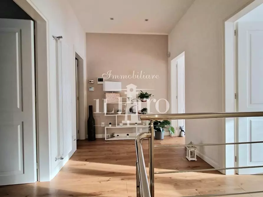 Immagine 24 di Casa indipendente in vendita  a Campi Bisenzio