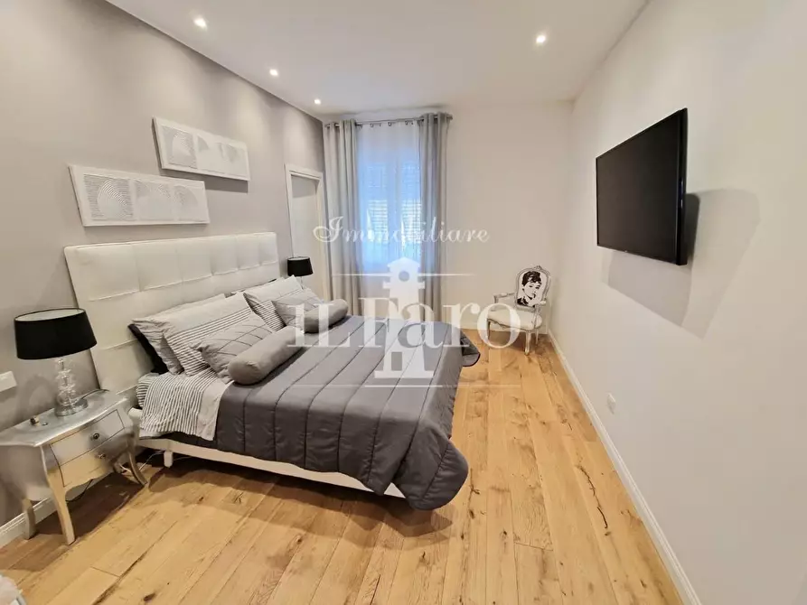 Immagine 14 di Casa indipendente in vendita  a Campi Bisenzio