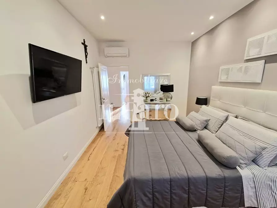 Immagine 15 di Casa indipendente in vendita  a Campi Bisenzio