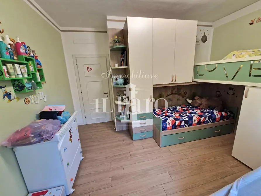 Immagine 16 di Villa in vendita  a Campi Bisenzio