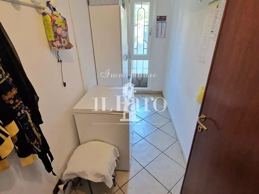 Immagine 50 di Villa in vendita  a Campi Bisenzio