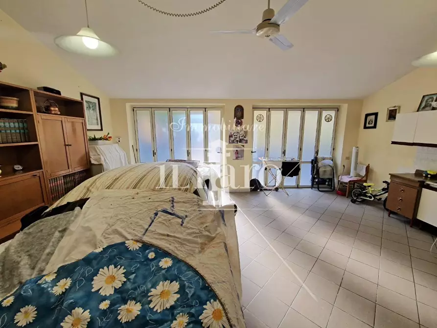 Immagine 59 di Villa in vendita  a Campi Bisenzio