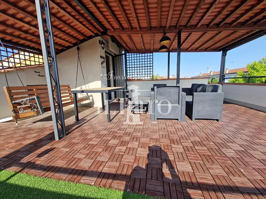 Immagine 71 di Villa in vendita  a Campi Bisenzio