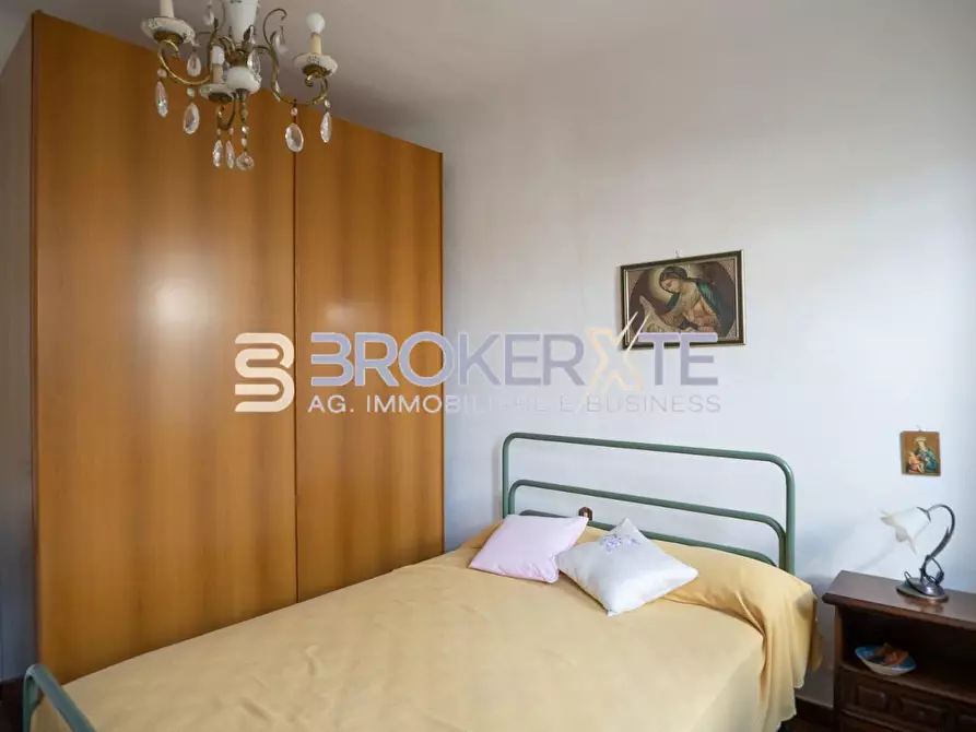 Immagine 32 di Appartamento in vendita  a Follo