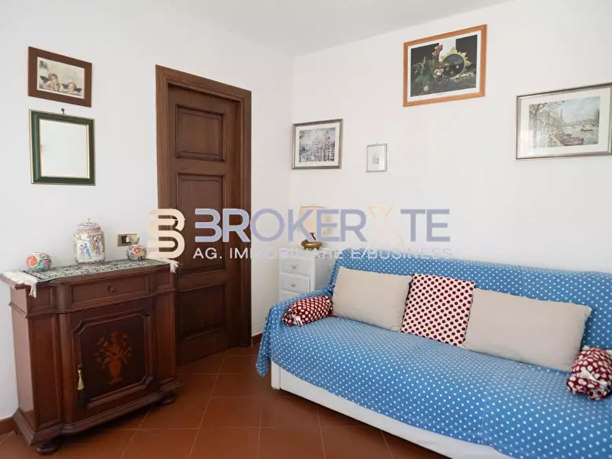 Immagine 21 di Appartamento in vendita  a Follo