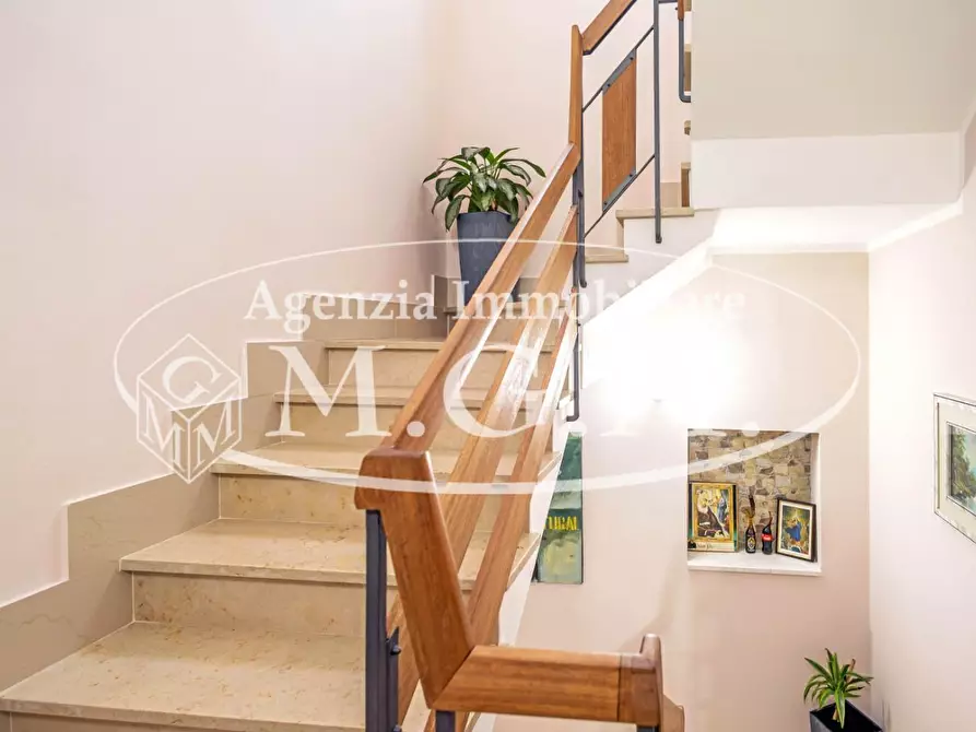 Immagine 19 di Appartamento in vendita  a Santa Maria A Monte