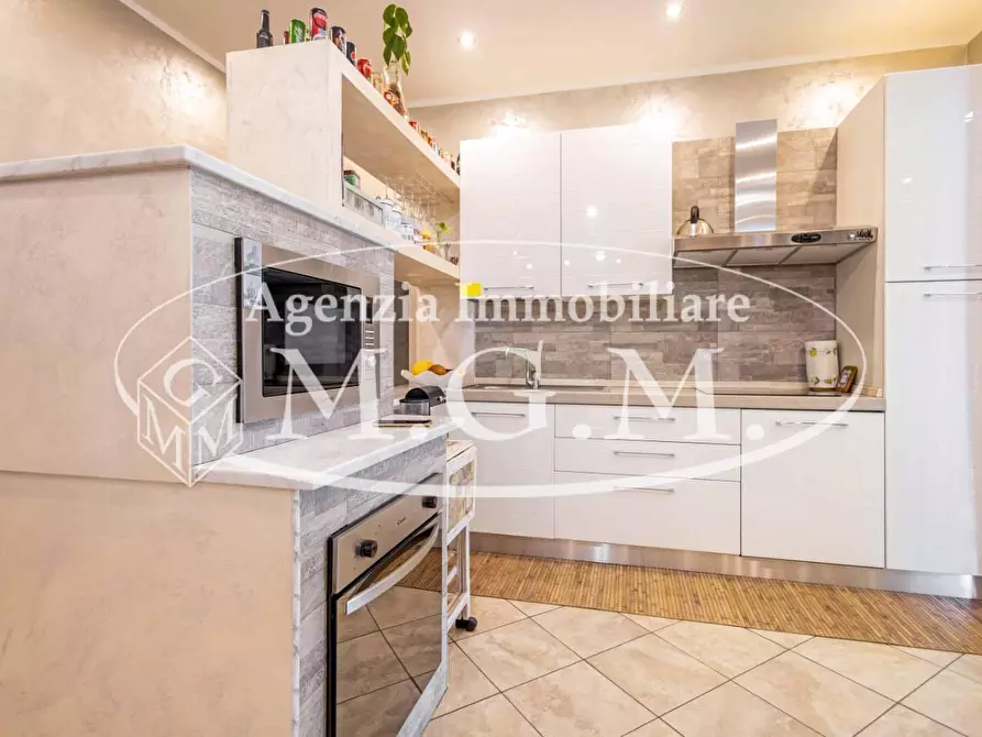 Immagine 6 di Appartamento in vendita  a Santa Maria A Monte