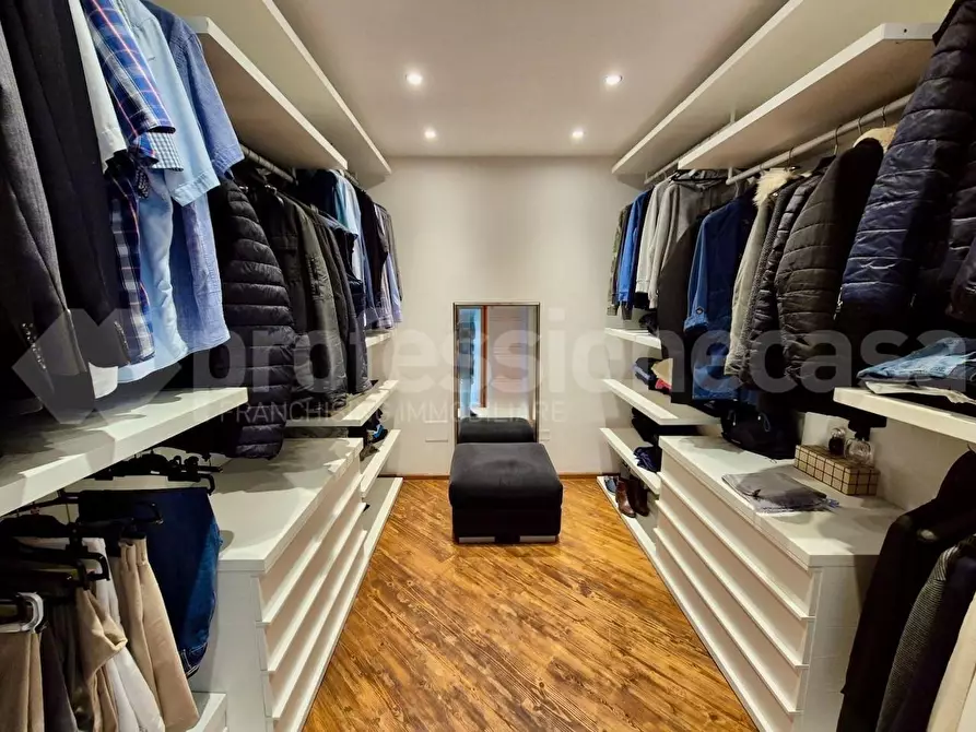 Immagine 26 di Rustico / casale in vendita  a Cascina