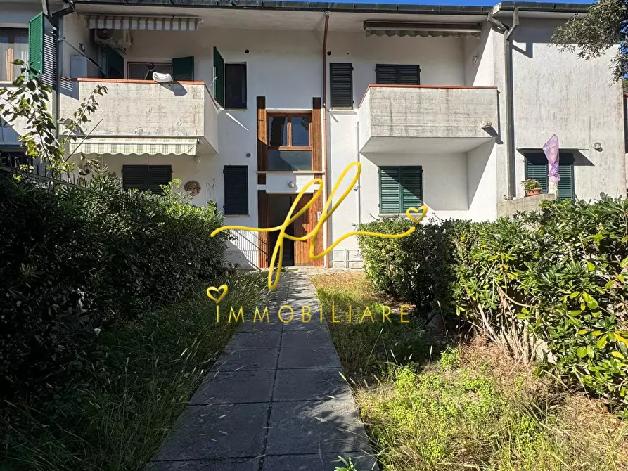 Immagine 16 di Appartamento in vendita  a Pisa