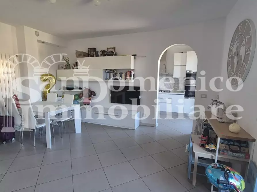 Immagine 2 di Appartamento in vendita  a Cascina