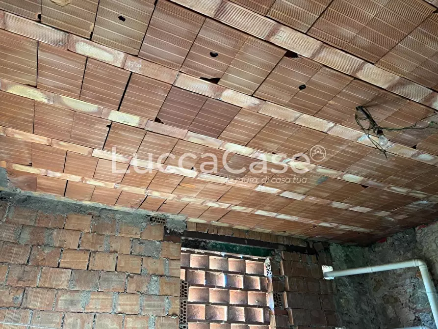 Immagine 74 di Casa indipendente in vendita  a Lucca