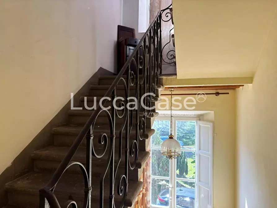 Immagine 42 di Casa indipendente in vendita  a Lucca